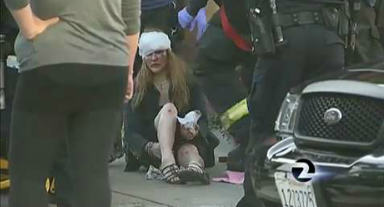 O reportera TV este jefuita in timpul unei relatari in direct despre o femeie... jefuita. VIDEO