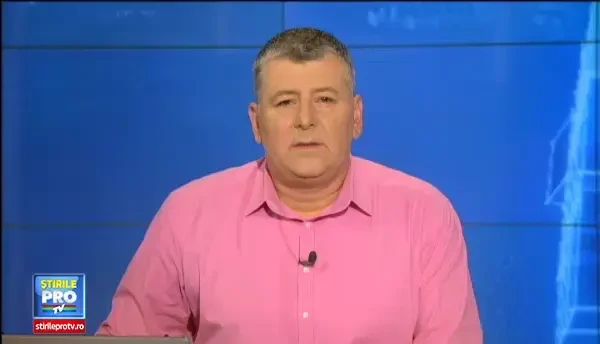 Masina facuta scrum de un incendiu izbucnit in imprejurari misterioase. Politistii il cauta acum pe proprietar