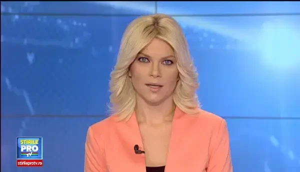 Moarte cumplita pentru o femeie din Pitesti. A vrut sa culeaga cirese si a cazut peste un gard de lemn