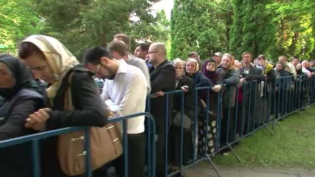 Pelerinaj de vara in Moldova, la manastirea cu hramul Sfantului Ioan cel Nou. "Nu pot sa stau acasa, ca ma cheama Sfantul"