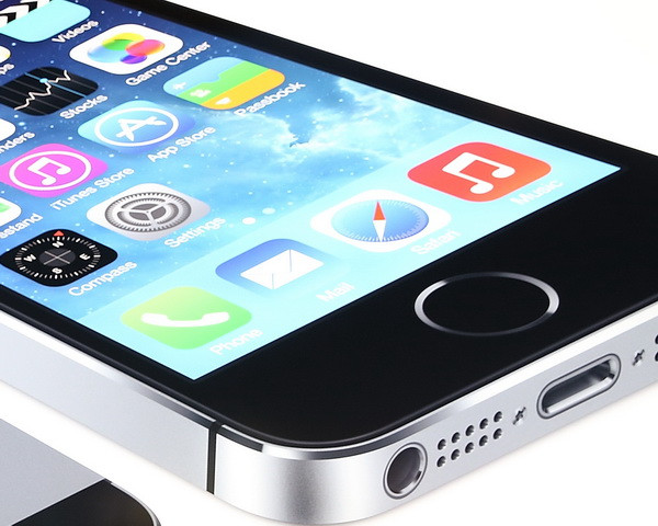 Alerta in cazul utilizatorilor de iPhone. Ce trebuie sa stii despre mailul care iti cere sa-ti verifici Apple ID