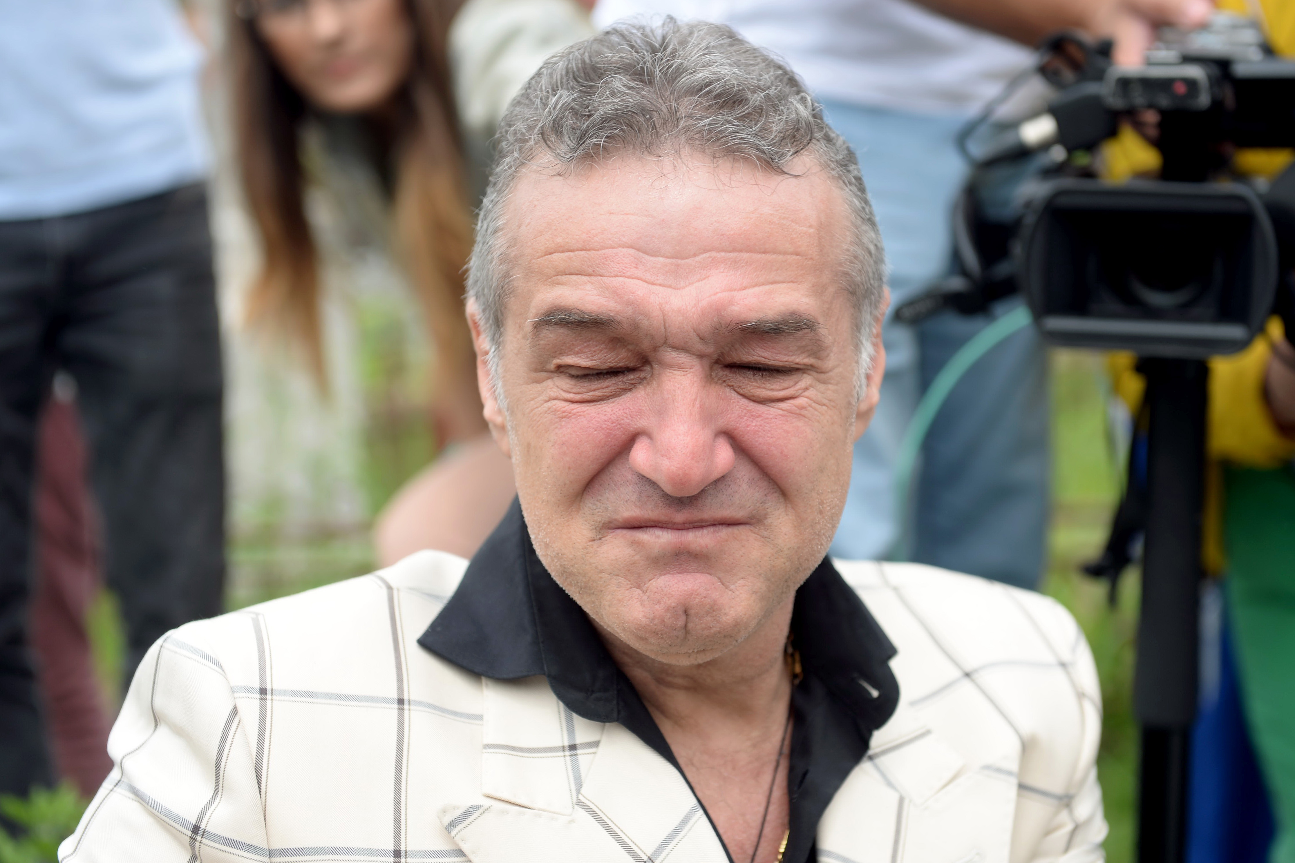 "ZIUA CARTITEI". Expertul adus in Romania sa ajute DNA si DIICOT sa elimine blaturile din fotbal. Cat costa un meci aranjat