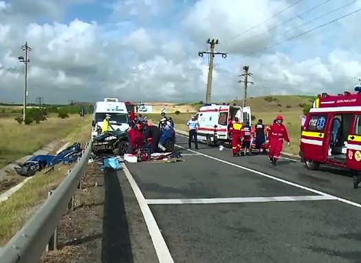 O tanara de 20 de ani a murit intr-un accident cumplit langa Oradea. Fata tocmai ce isi luase licenta si se intorcea acasa