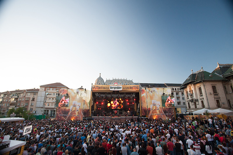 Cel mai mare concert al verii are loc in acest week-end in Capitala. Ce trupe vor canta