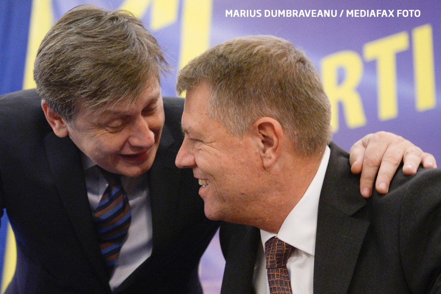 Congresul extraordinar al PNL Crin si Iohannis