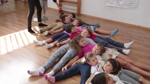 Scolile de vara, solutia pentru parintii ocupati, in perioada vacantei. Cat costa sa-ti tii copilul activ pana la toamna