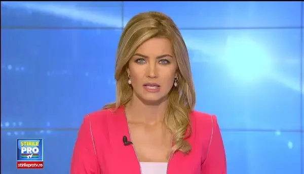 De la mall direct la spital. Un tanar din Arad ar putea ramane fara o mana, dupa ce un individ a incercat sa i-o reteze