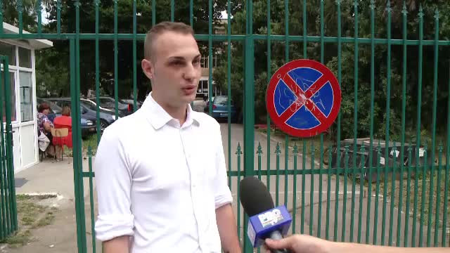 Elevii nepregatiti, adevaratii poeti ai examenului de BACALAUREAT. "Mi se pare cam greu Arghezi, poeziile lor"