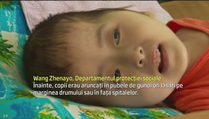 Fenomenul pseudo-orfanilor. Tara care lupta sa devina cea mai puternica economie a lumii isi abandoneaza copiii bolnavi