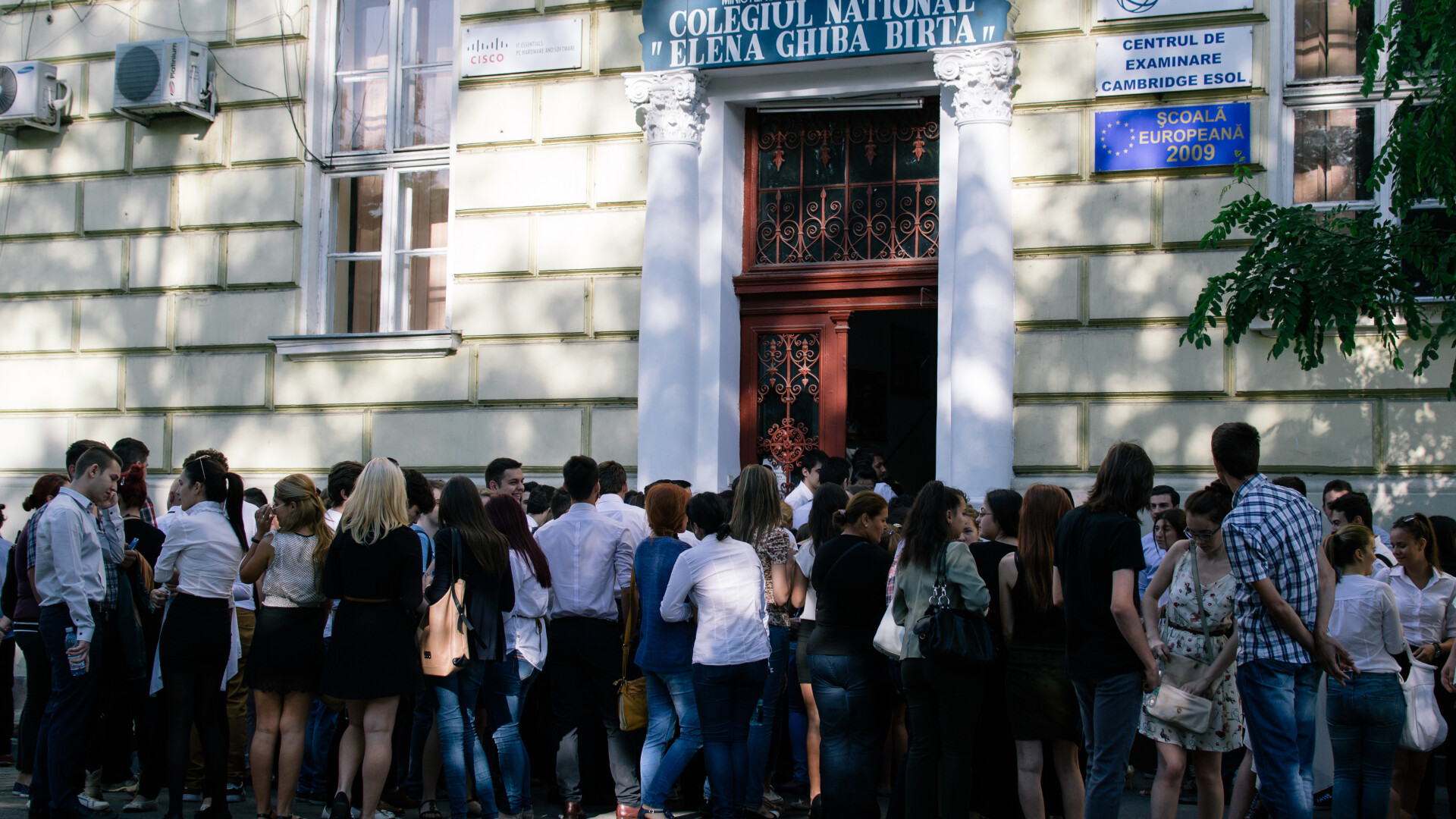 BACALAUREAT 2014. Cele patru licee din Arad implicate in scandalul "SPAGA LA BAC". Elevii si profesorii vor fi audiati