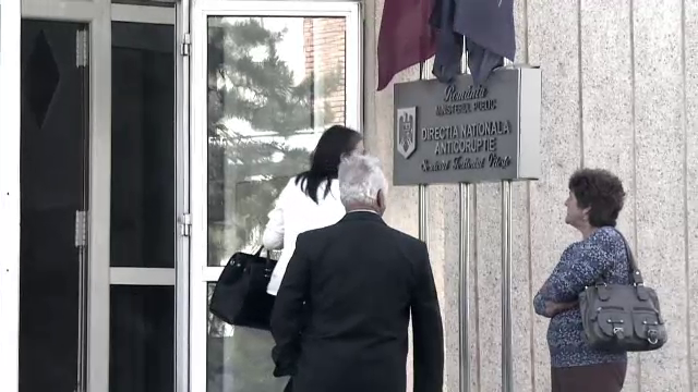 Falsurile din dosarele de pensie fac o noua victima. O femeie de 57 de ani s-a sinucis de frica puscariei