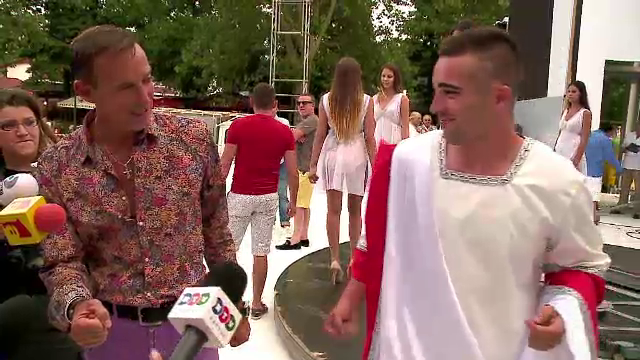 Ultimele pregatiri pentru prima editie a carnavalului de la Mamaia. Rolul pe care i l-a dat Radu Mazare fiului sau