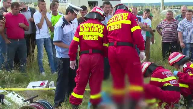 Accident grav in judetul Arges. Trei barbati si-au pierdut viata dupa ce soferul a incercat o depasire pe contrasens