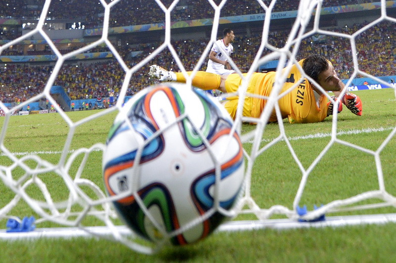 CAMPIONATUL MONDIAL DE FOTBAL 2014. Violenta conjugala creste cu 200% in Costa Rica atunci cand nationala joaca la CM