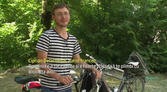 Cicloturismul isi face intrarea si in Romania. Ce spun turistii care ne admira peisajele de pe biciclete