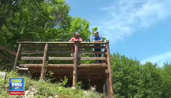 Pestera din mina Farcu, judetul Bihor, minunea cu cristale din mijlocul muntilor