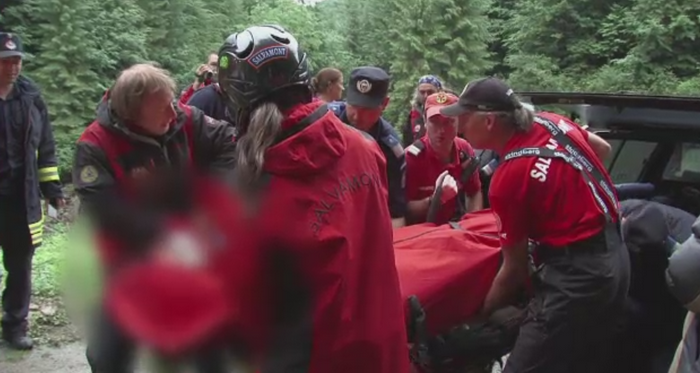 A doua sansa la viata. Un barbat de 36 de ani a fost salvat dupa ce a cazut intr-o prapastie de 300 de metri