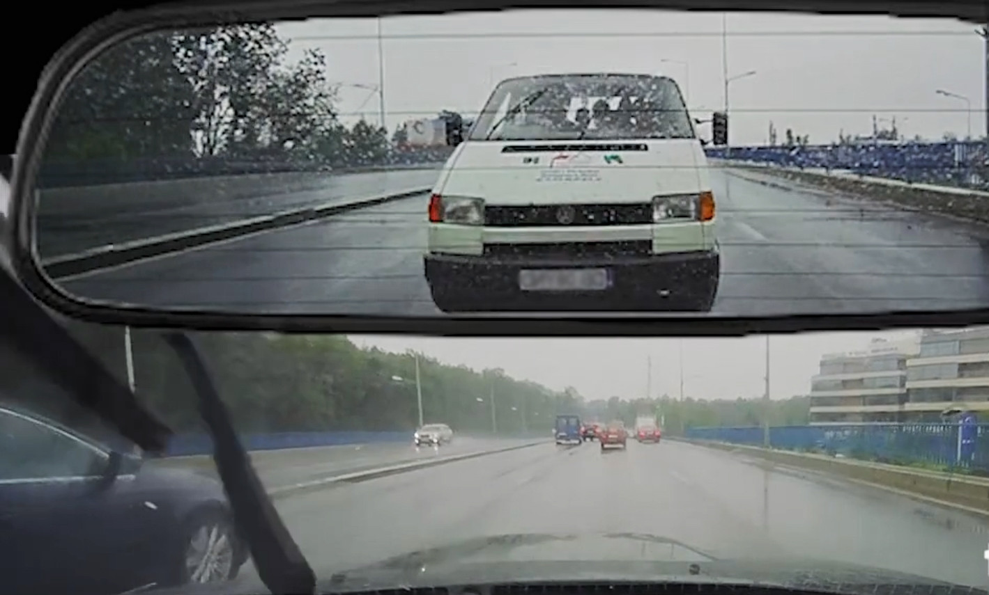 iLikeIT. Camerele video care te ajuta in cazul unui accident rutier. Ce modele sa evitati