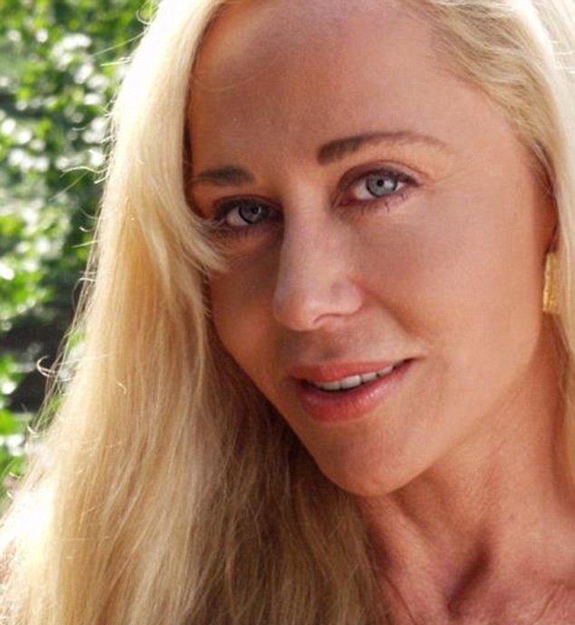 O femeie din Statele Unite a iesit cu 98 de barbati intr-o singura luna. Explicatia din spatele povestii