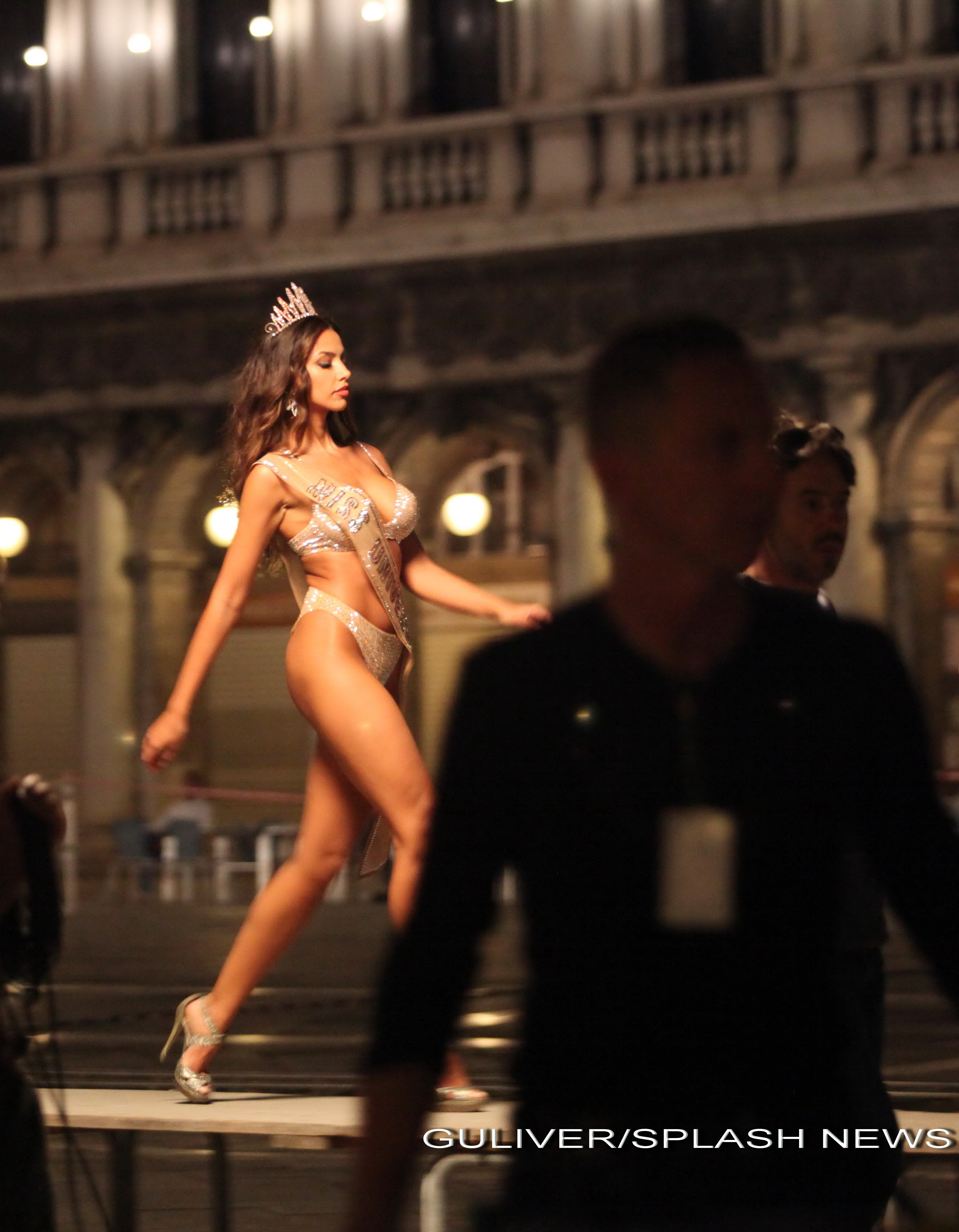 Madalina Ghenea, intr-o tinuta provocatoare alaturi de un castigator de Oscar ajuns la 81 de ani. FOTO