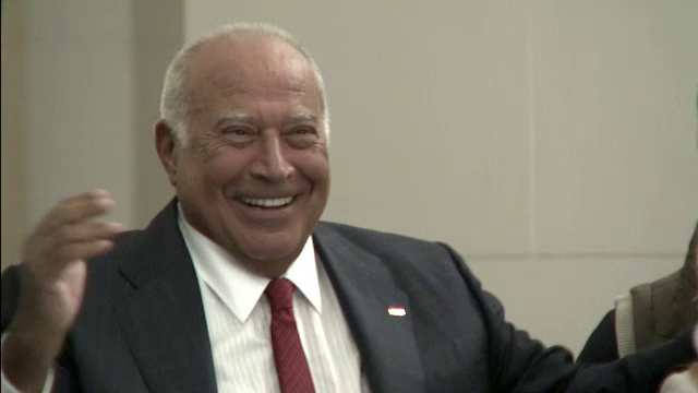 Dan Voiculescu ar putea scapa de drumurile zilnice la politie. ICCJ decide vineri daca dosarul ICA se muta la alta instanta