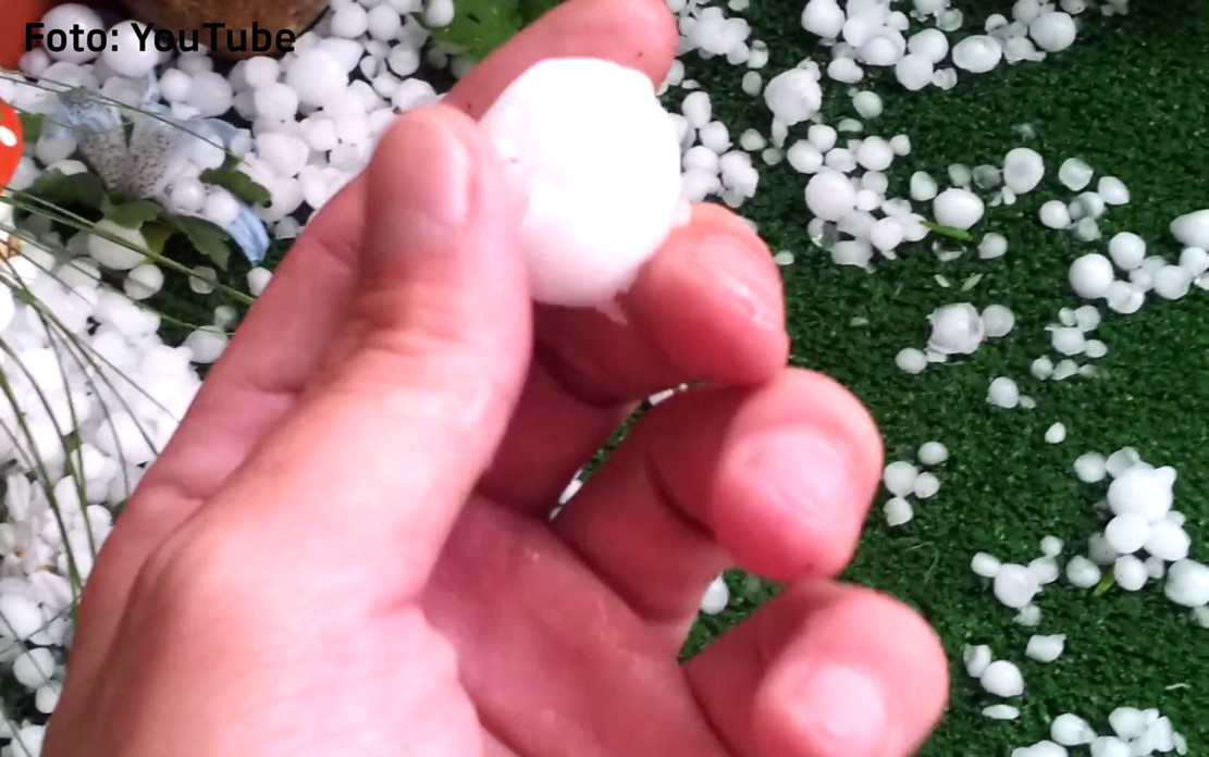 Un mort si peste 40 de raniti intr-o furtuna insotita de grindina, in Bulgaria. VIDEO