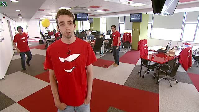 "La 7 nu mai lucreaza nimeni". Viata relaxata din birourile tinerilor care au invatat sa transforme tehnologia in bani