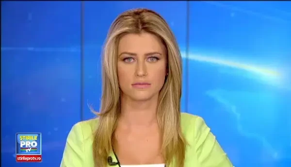 O familie din Cluj a trecut prin momente de groaza. Masina in care se aflau patru oameni a luat foc in mers