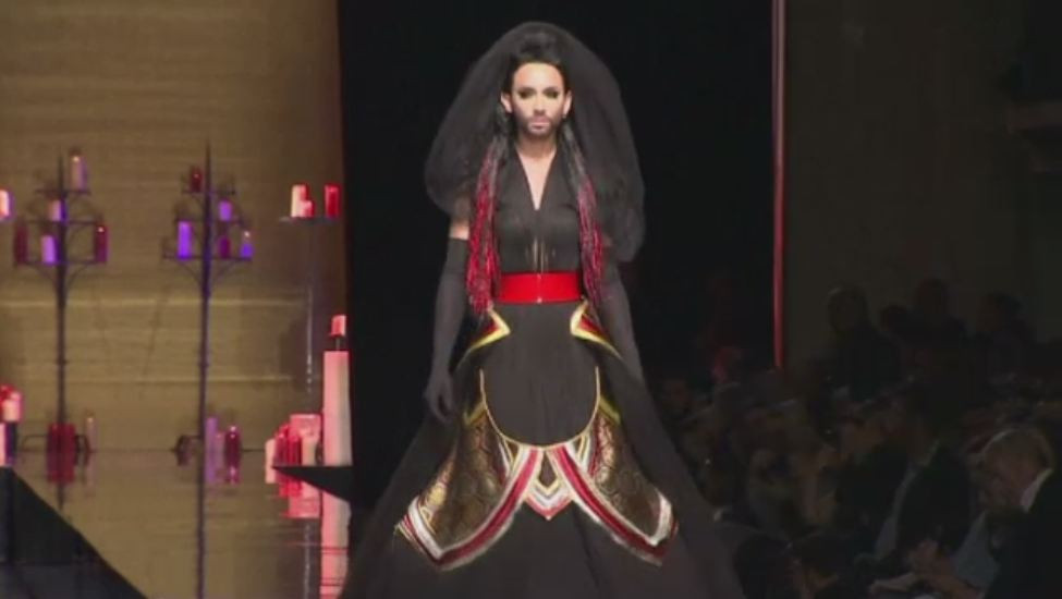 Conchita Wurst, invitata de onoare in prezentarea lui Jean Paul Gaultier de la Paris
