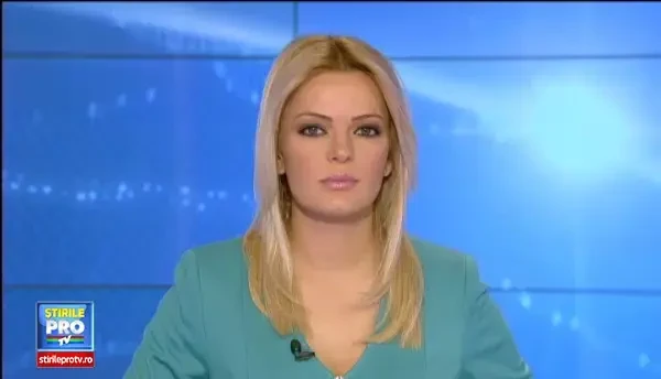 Un dresor de crocodili a fost atacat de reptila pe care incerca sa o hranesca