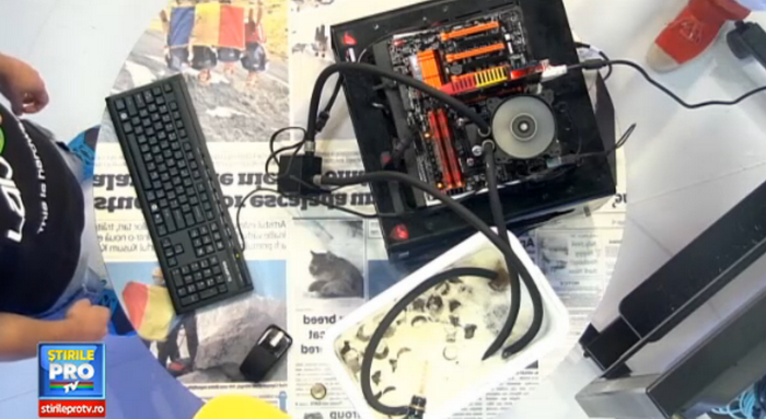 Experiment inedit la iLikeIT. Invitatii lui George Buhnici au demonstrat cum poate fi racit un procesor cu bere