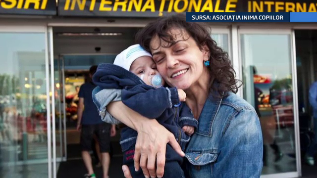 Richard "Inima de leu", copilul nascut cu inima in afara corpului si operat cu succes in Italia, a revenit in tara