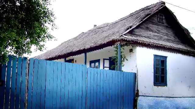 Profesorul care a renuntat la catedra pentru a salva un sat de pescari din Delta: "Oricine poate adopta o casa lipoveneasca"