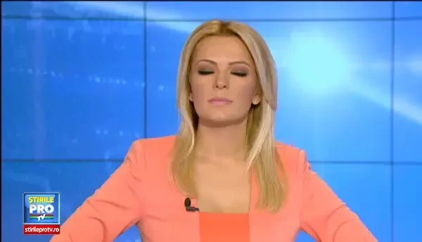 Elevii care nu au luat bacul se pot angaja la terase, pe timp de vara. Statul incurajeaza companiile sa faca angjari