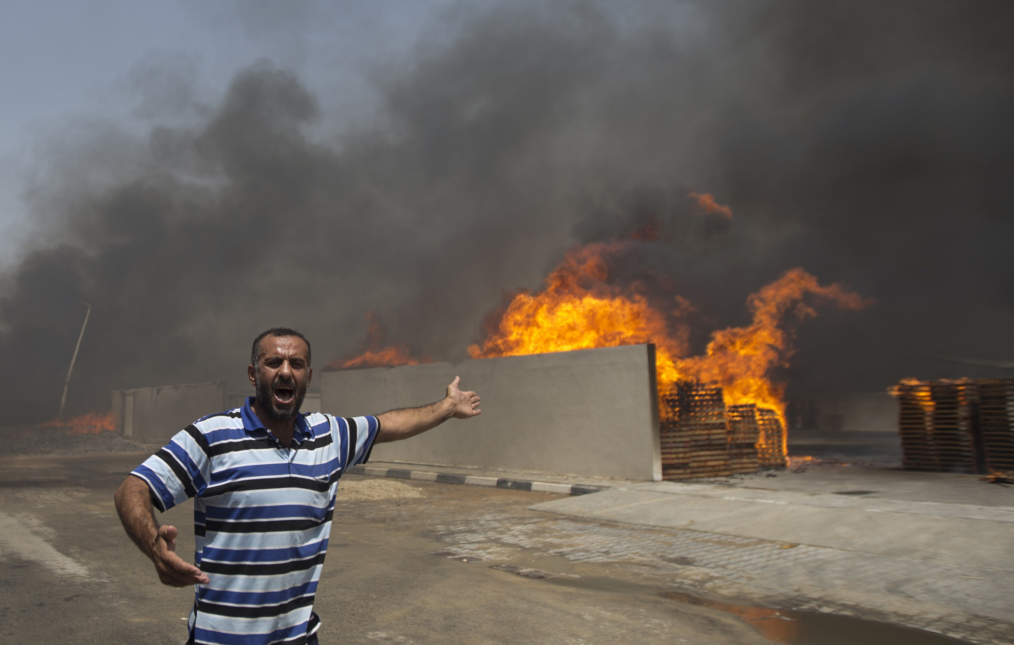 Razboi in Fasia Gaza. 21 de palestinieni au murit dupa luptele de sambata dintre armata israeliana si militantii Hamas