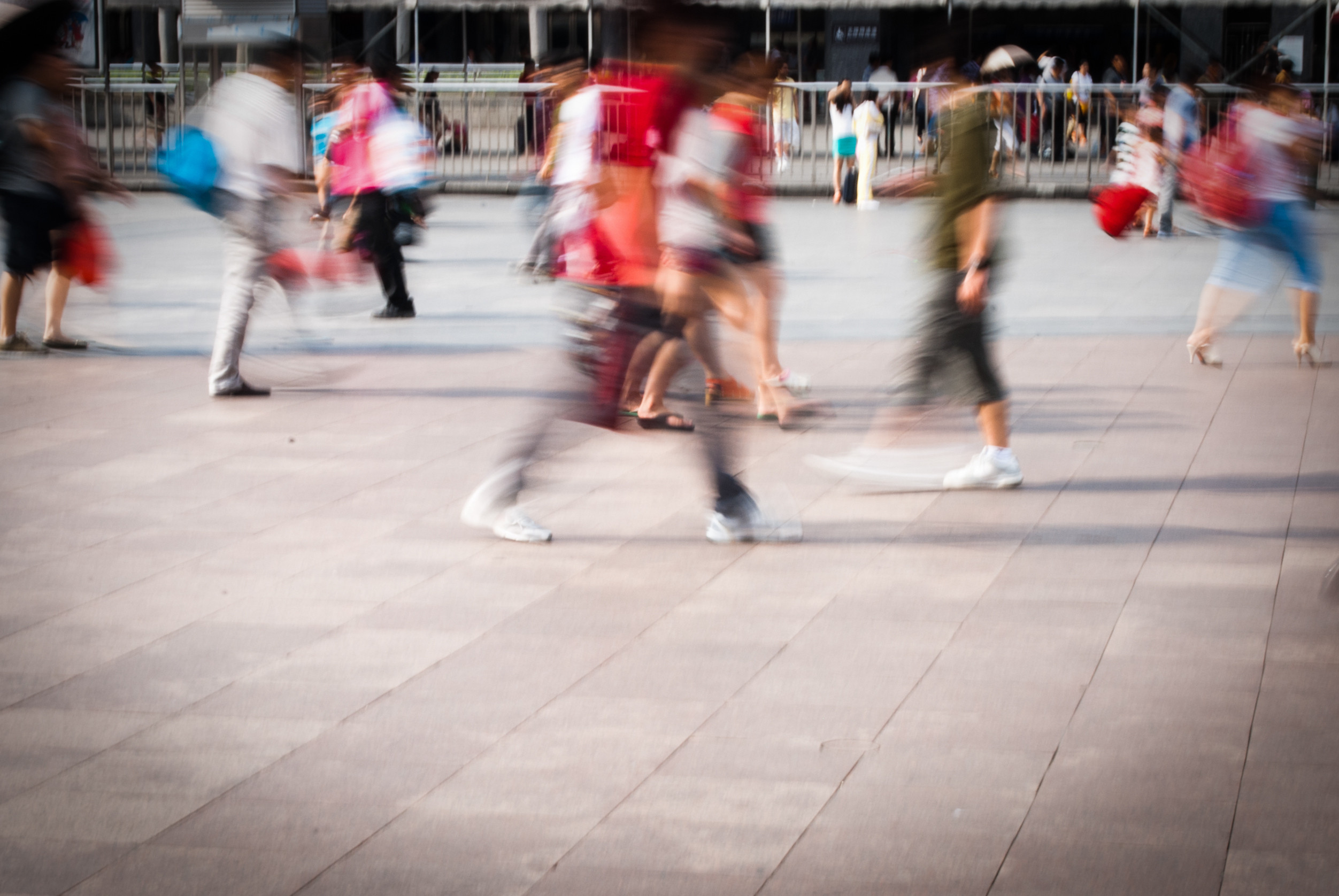 INFOGRAFIC INTERACTIV. La fiecare 100 de locuitori ai Romaniei unul este analfabet si doar 53 au acces la Internet