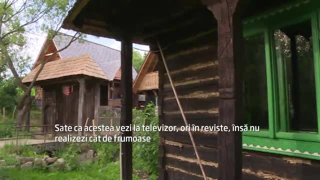 "Arata ca tinuturile din Lord of the Rings". Un fost paparazzo britanic si-a facut o casa traditionala "ca un Lego" in Breb