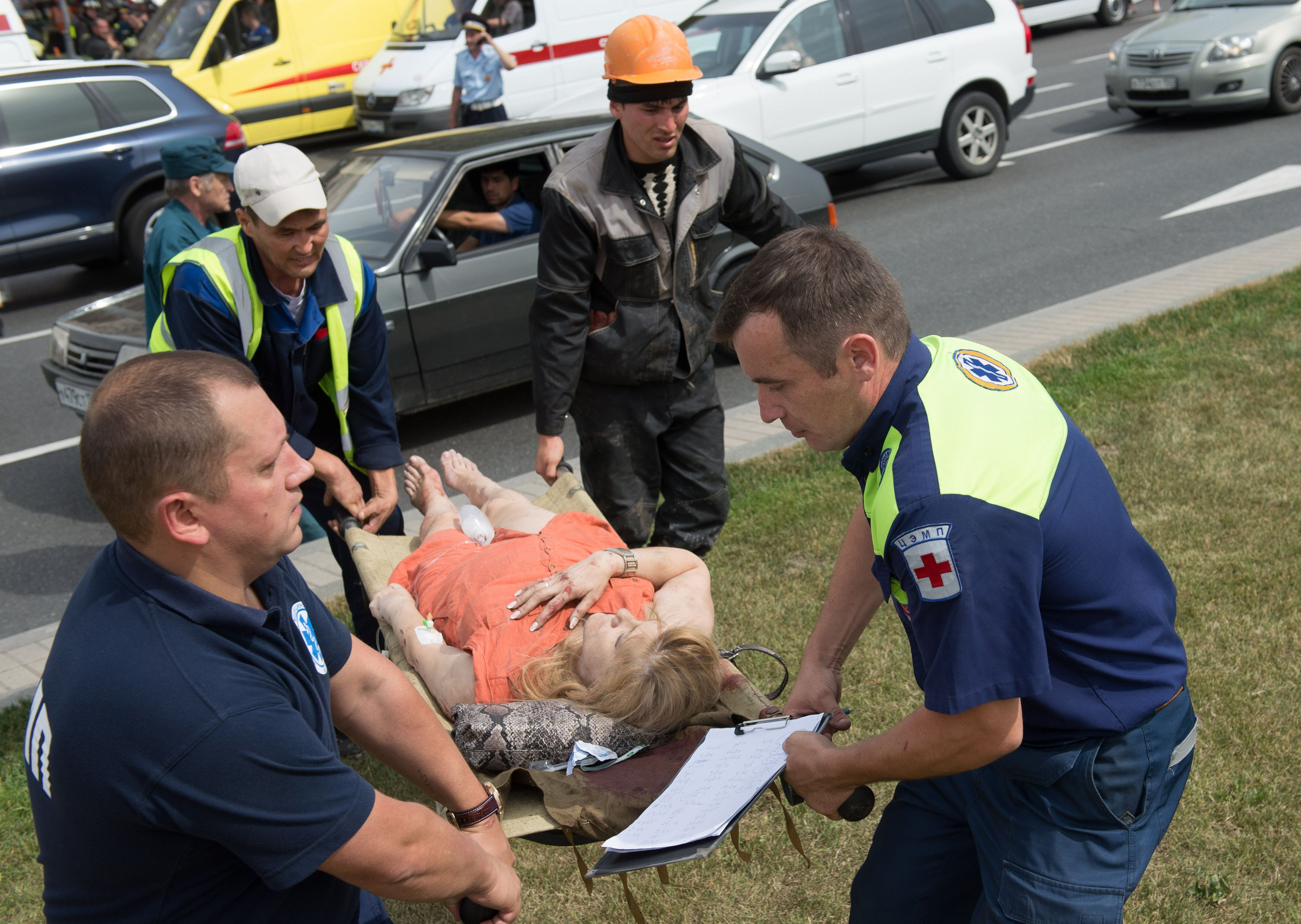 Bilant negru: 21 de morti, 100 de raniti dupa una dintre cele mai grave catastrofe produse vreodata la metroul din Moscova