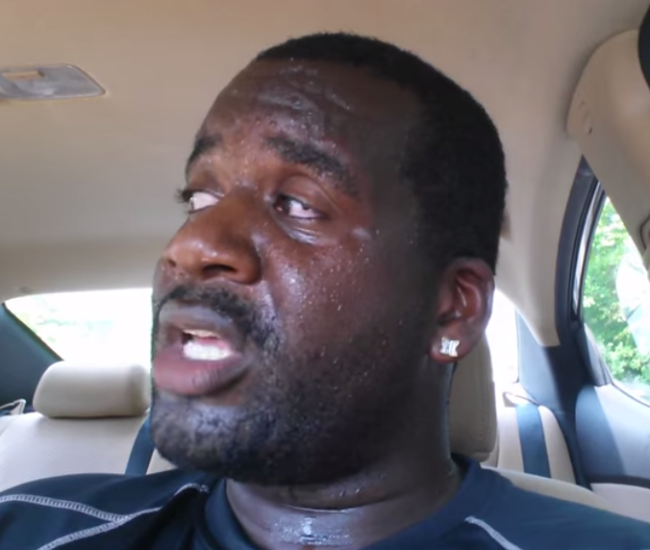 Experimentul unui tata care s-a inchis in masina, la 32 de grade Celsius. "Nu va incuiati copiii in vehicule incinse"