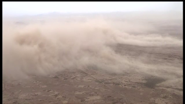 O furtuna de nisip a maturat orasul american Phoenix. Cum s-a produs fenomenul rar