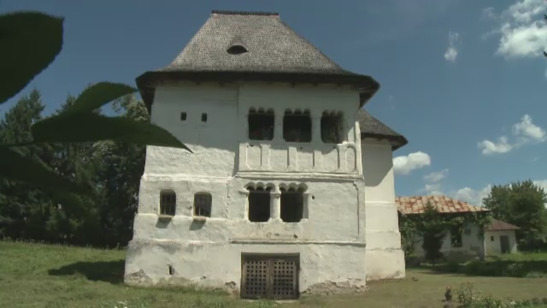 Culele oltenesti au scapat de turci, dar au ramas pe mana romanilor. Sindromul "Casa Poporului" ameninta acest patrimoniu