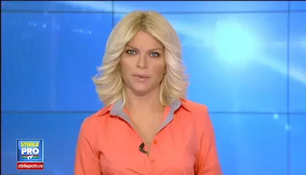 Un TIR a daramat bucataria de vara a unei familii din Arad. Soferul a incercat sa evite impactul cu un alt autotren