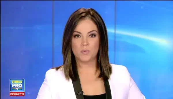 A zburat prin parbriz cand soferul a pus frana. Martorii s-au speriat ingrozitor cand au vazut scena