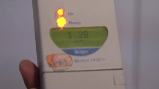 Un profesor din Gorj a incercat sa loveasca in plin un echipaj de politie. "N-am mai vazut o asemenea alcoolemie"