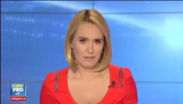 Traditie veche de 9 secole in Marea Britanie. Anual, supusii reginei merg sa numere lebedele de pe Tamisa