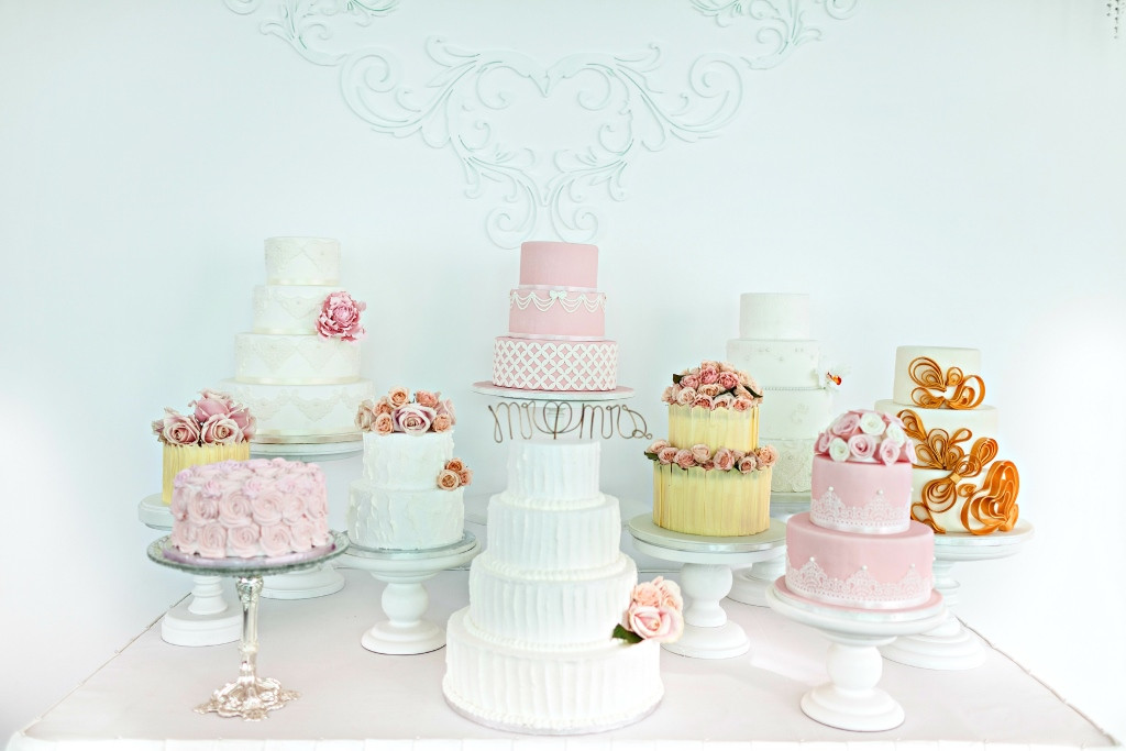 Cand desertul ajunge sa coste cat luna de miere. Sfaturile specialistilor romani pentru alegerea unui tort de nunta perfect