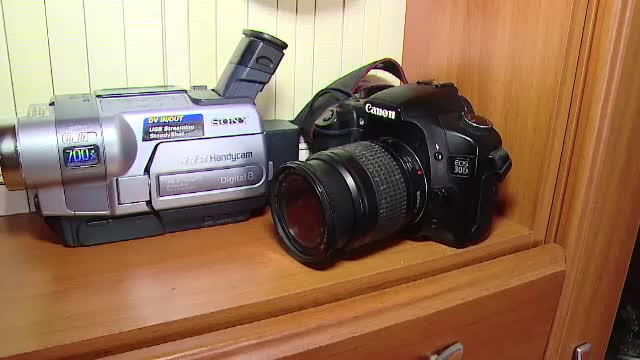 Surpriza vietii pentru o romanca stabilita in Belgia. Hotul care ii pradase locuinta era chiar fiul ei