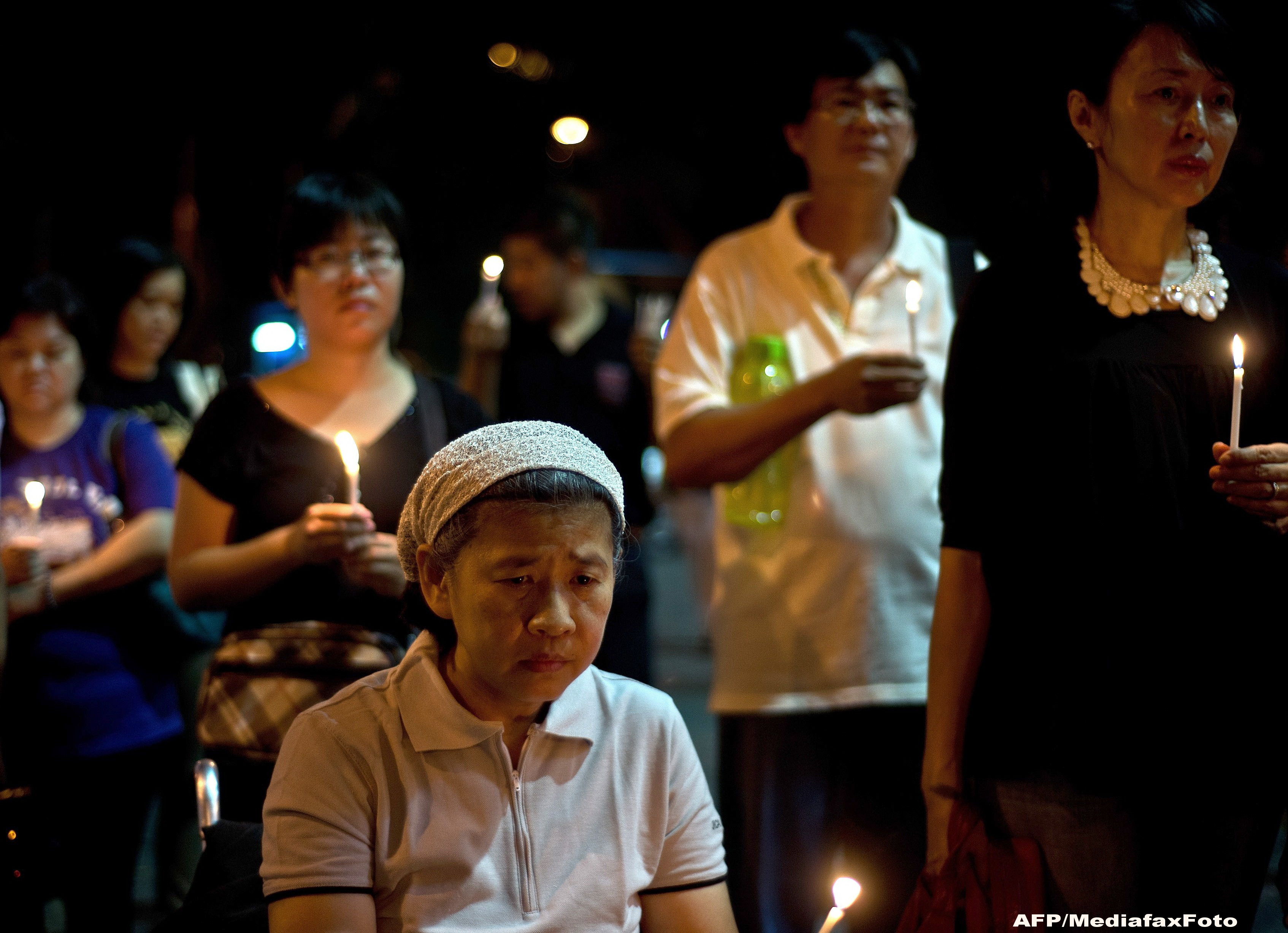 "Nu-mi scot din minte plansul lor". Familiile pasagerilor decedati in tragedia din Ucraina nu isi revin din soc