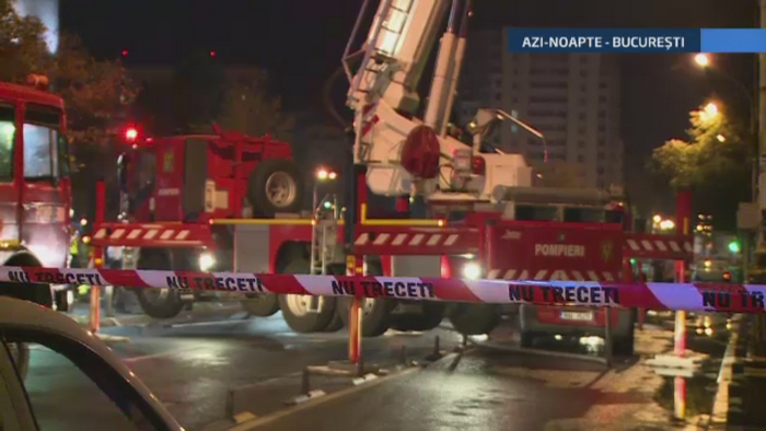 Incendiu puternic la un bloc din Centrul Vechi al Capitalei. "Au strigat vecinii "foc, foc". Flacarile depaseau cladirea"