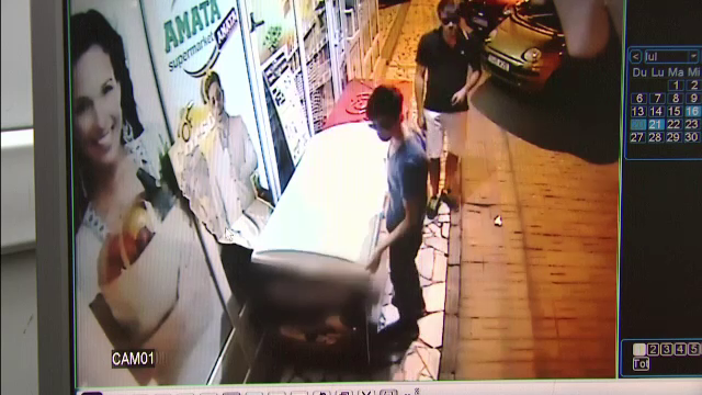 Hotii de inghetata, prinsi cu focuri de arma de politistii din Capitala. Imaginile au fost surprinse de camere